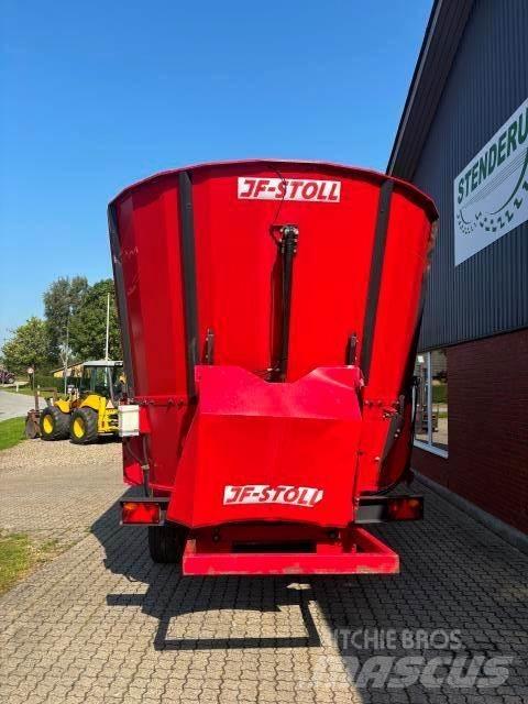 JF 32 青饲料搬运车