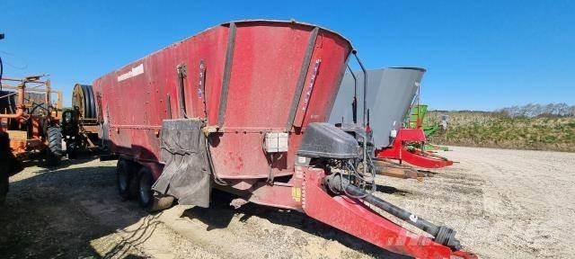 JF VM 29-3 青饲料搬运车