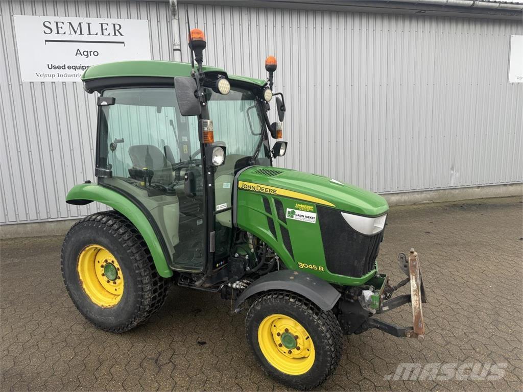 John Deere 3045R 小型拖拉机