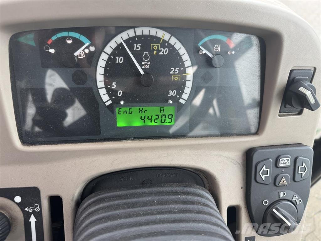 John Deere 3045R 小型拖拉机