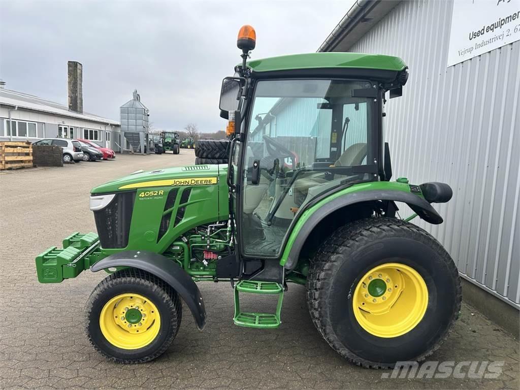 John Deere 4052R 小型拖拉机