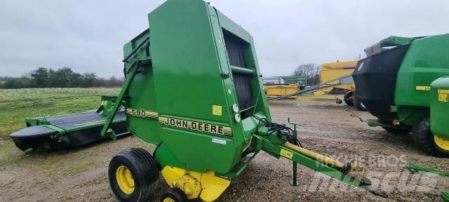 John Deere 590 圆捆打捆机