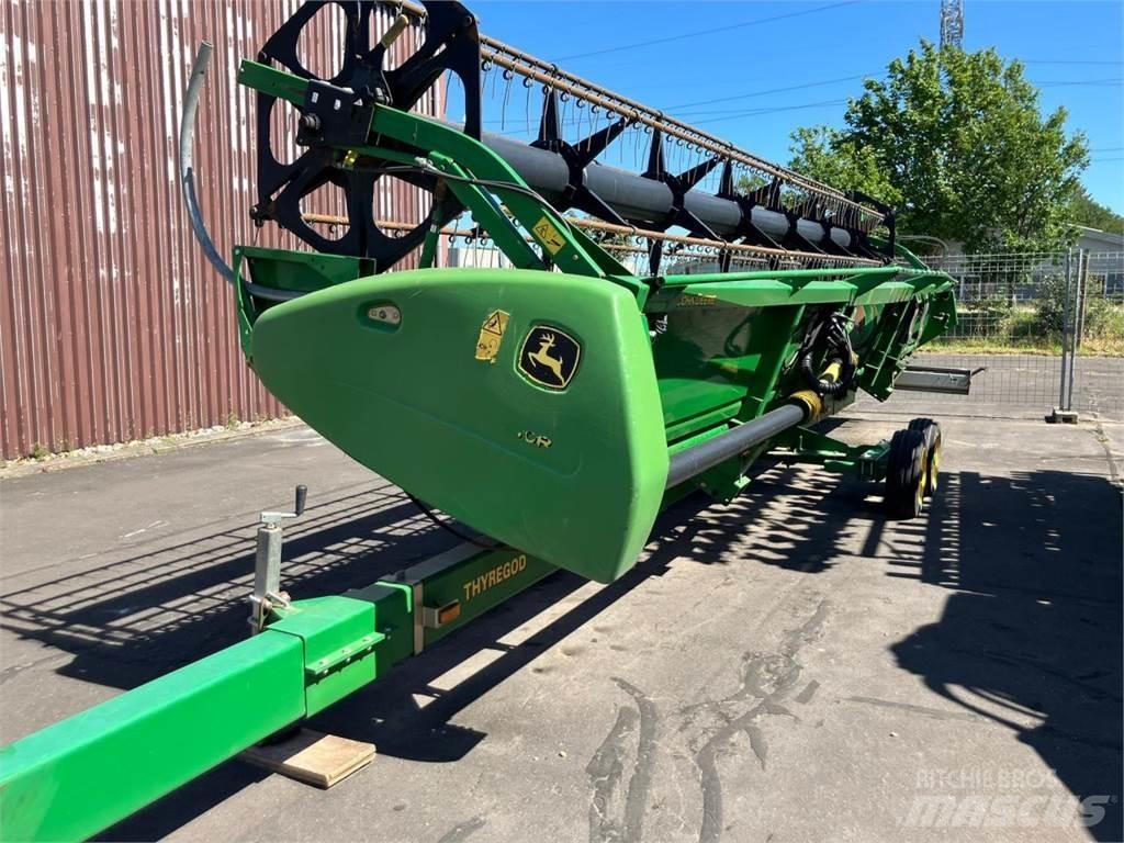 John Deere 630R 联合收割机头