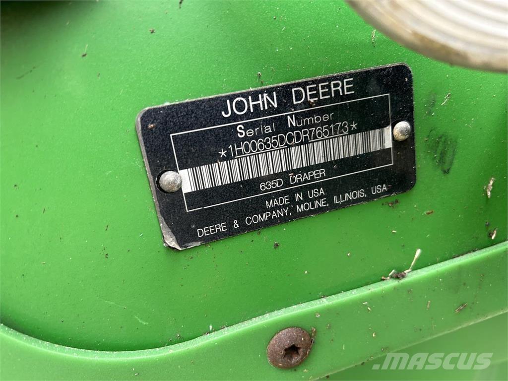 John Deere 635D 联合收割机头