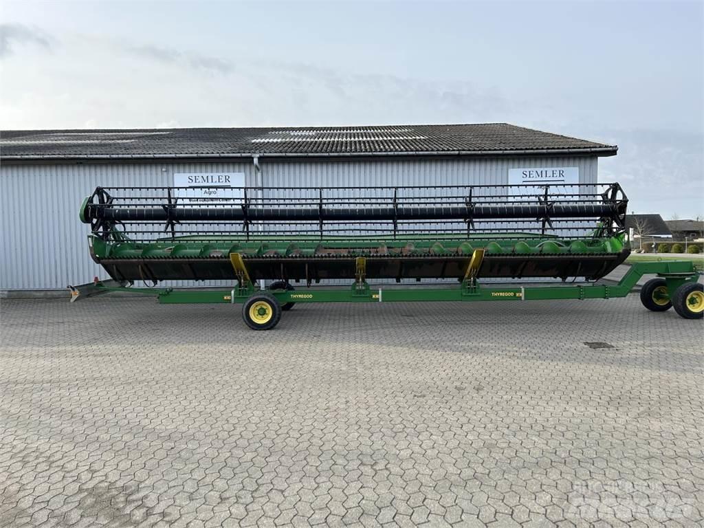 John Deere 635R 联合收割机头