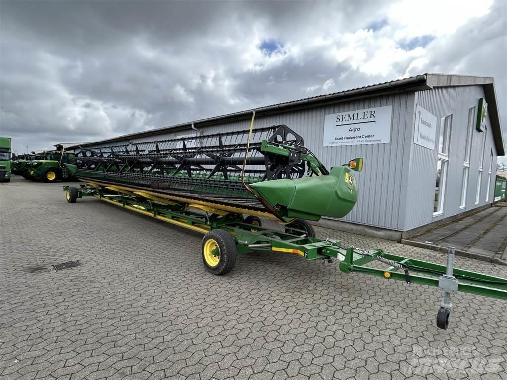 John Deere 640D 联合收割机头
