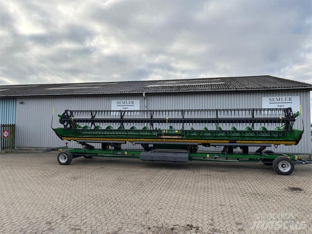 John Deere 735D 联合收割机头