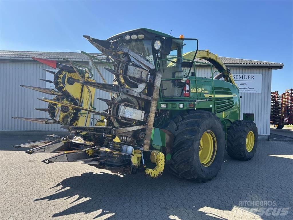 John Deere 7400 青饲料收获机