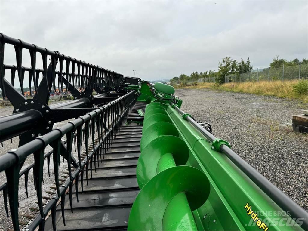 John Deere 740D 联合收割机头