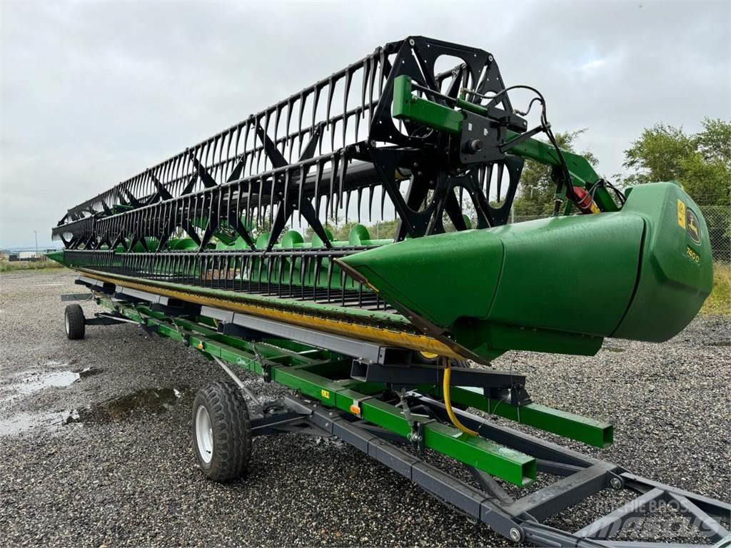 John Deere 740D 联合收割机头