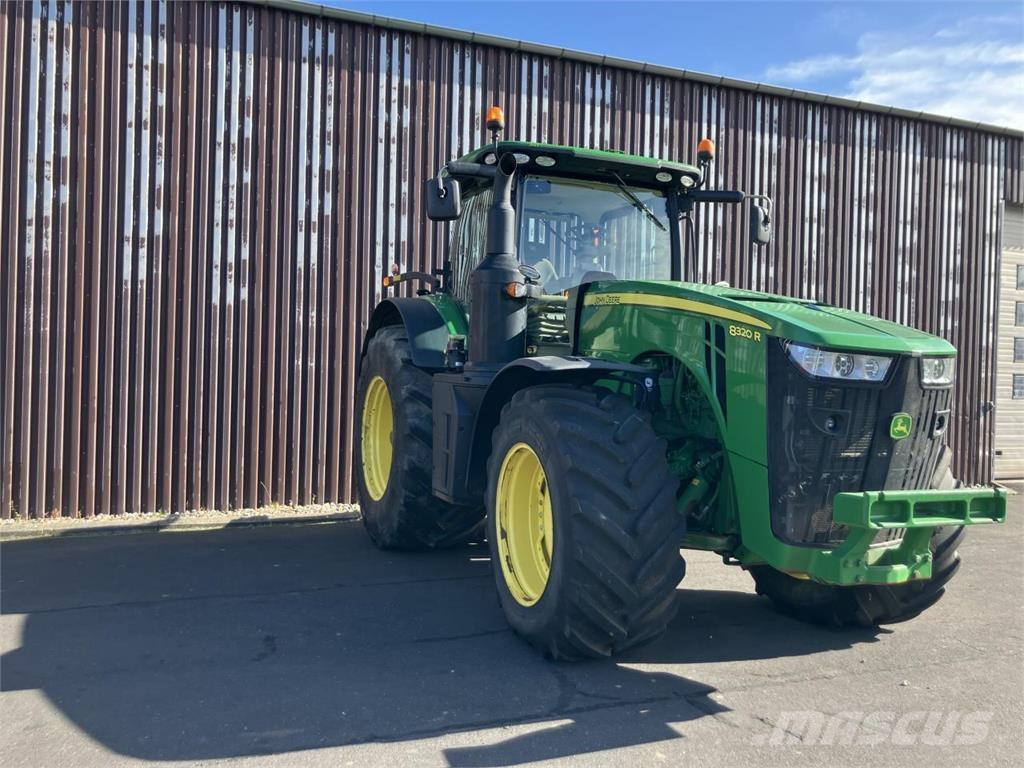 John Deere 8320R 拖拉机/农用车