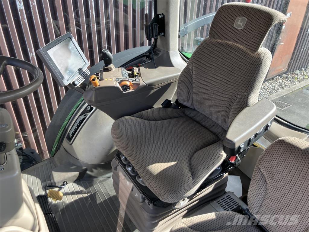 John Deere 8320R 拖拉机/农用车