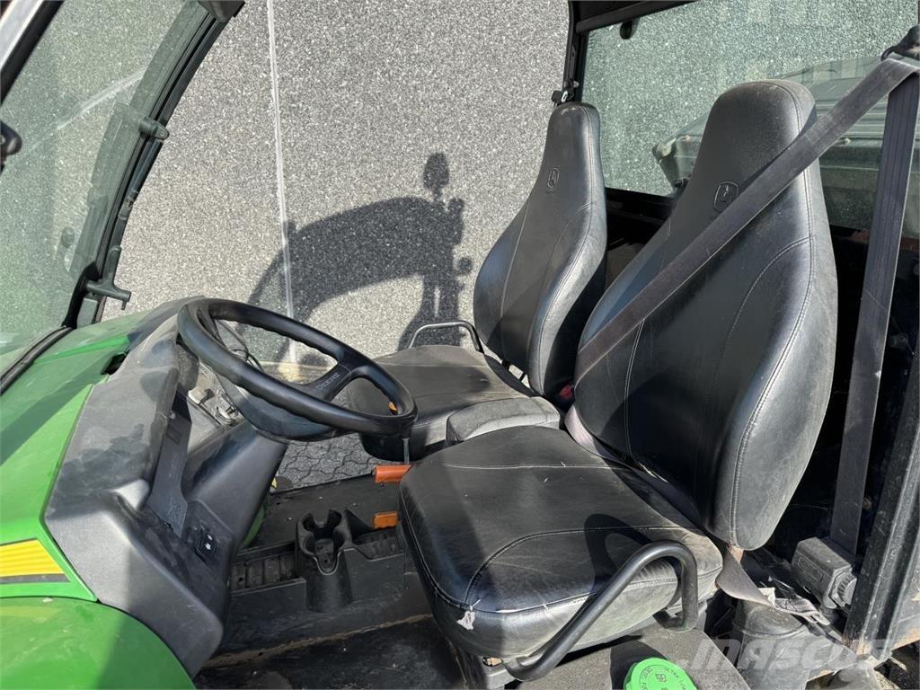 John Deere 855D 多功能车