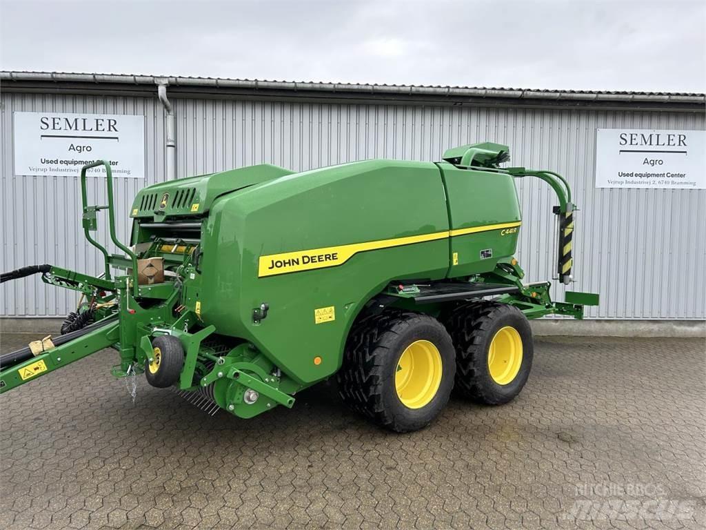 John Deere C441R 圆捆打捆机