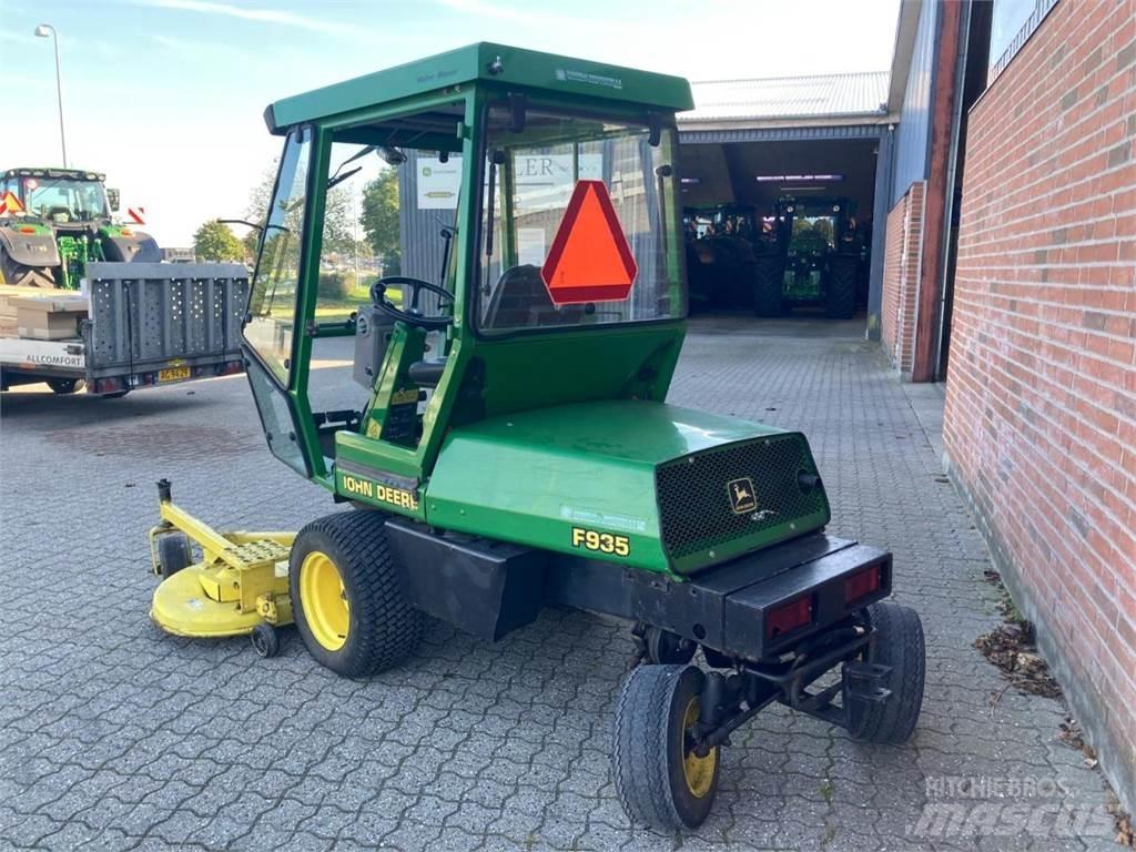 John Deere F935 小型拖拉机
