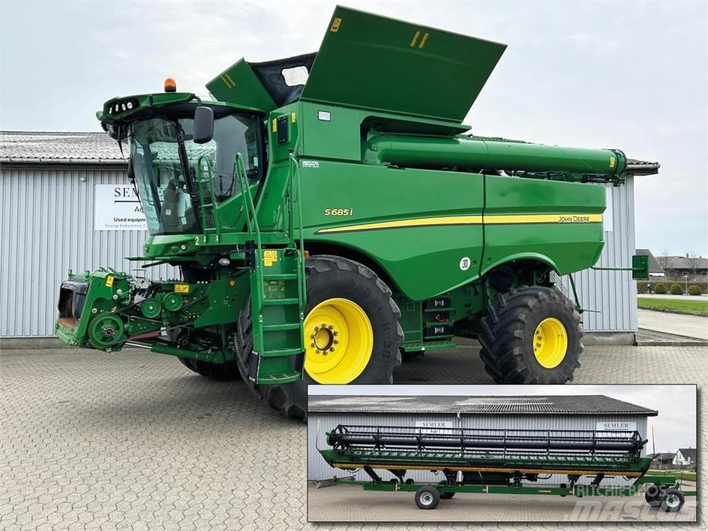 John Deere S685I 联合收割机