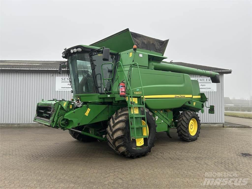 John Deere T660 联合收割机