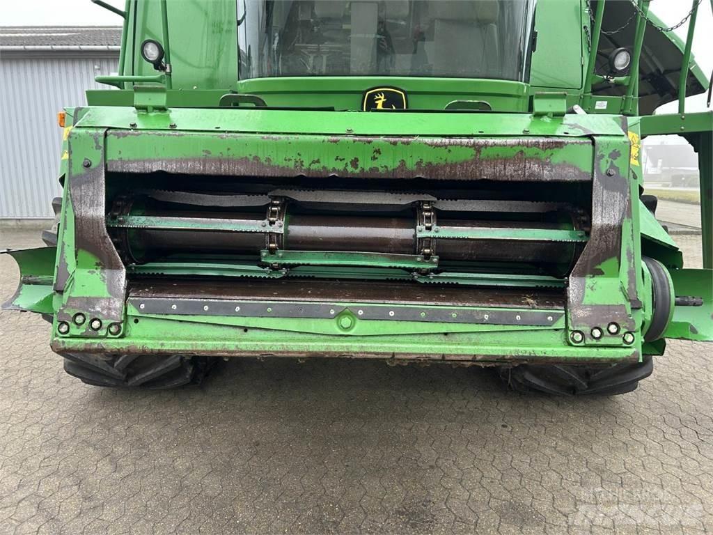 John Deere T660 联合收割机