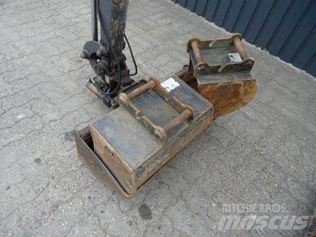 Kato 12 VXE 小型挖掘机