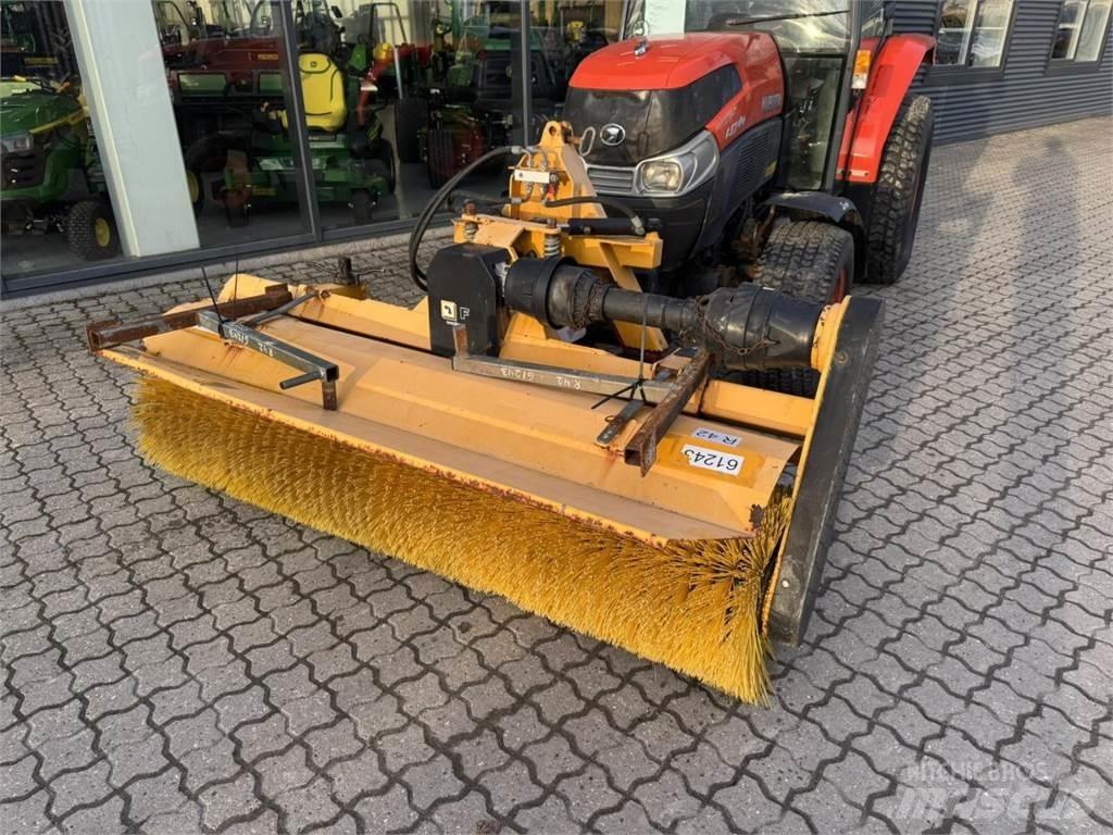 Kubota 5740 小型拖拉机