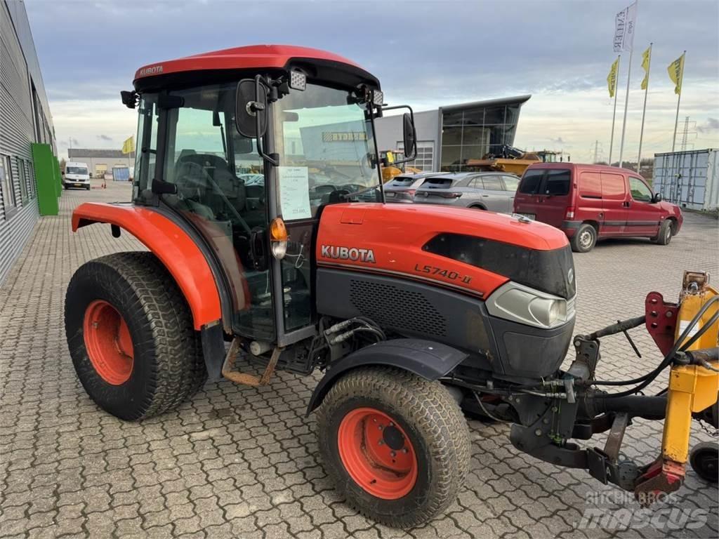Kubota 5740 小型拖拉机