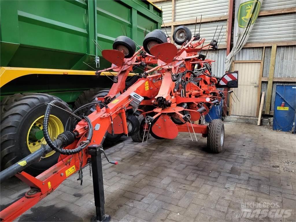 Kuhn 13M SPREDER 犁耙和摊草机
