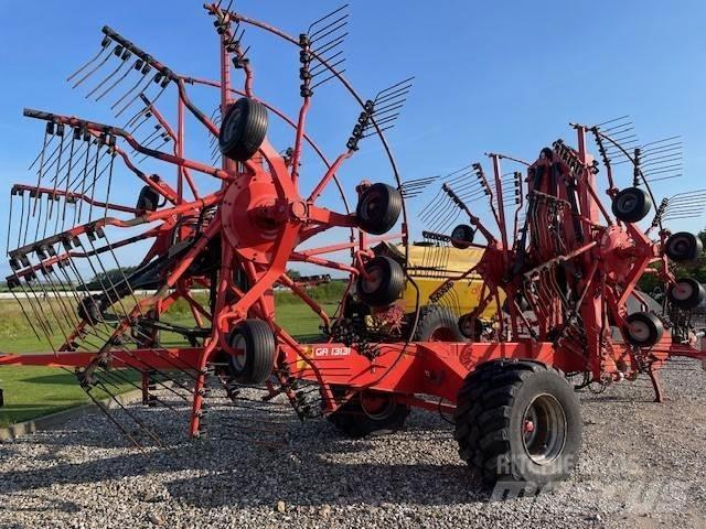 Kuhn GA13131 犁耙和摊草机