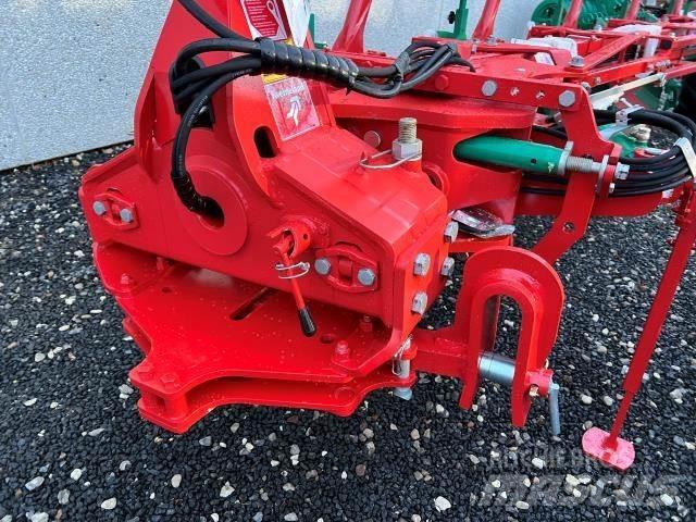 Kverneland 3300S 双向犁