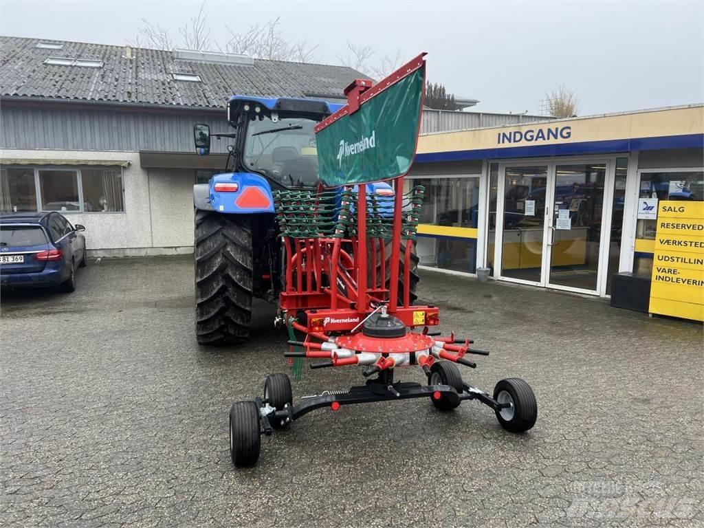Kverneland 9542 犁耙和摊草机
