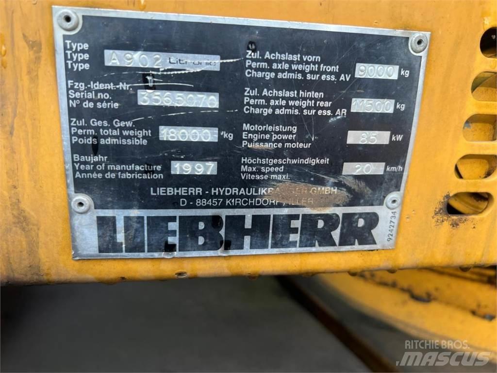 Liebherr 902 轮式挖掘机