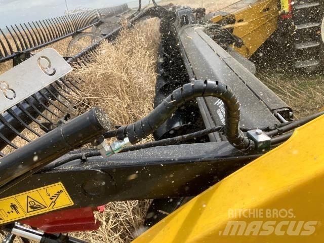 MacDon FD241 联合收割机头