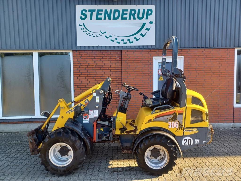 Mustang 306 小型装载机