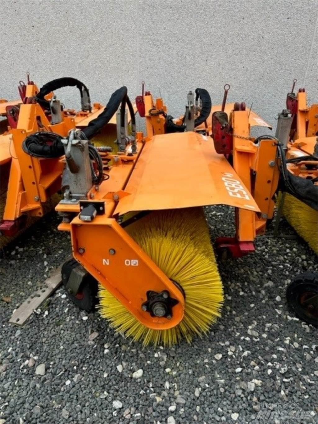 Nesbo HF1600S 扫地机