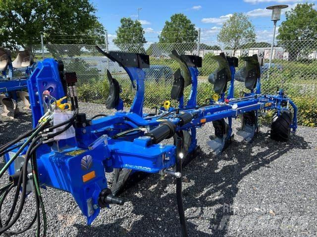 New Holland PHVH4 双向犁