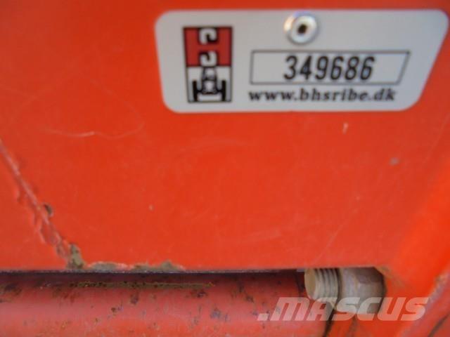 Nordsten NS 3040 多功能条播机
