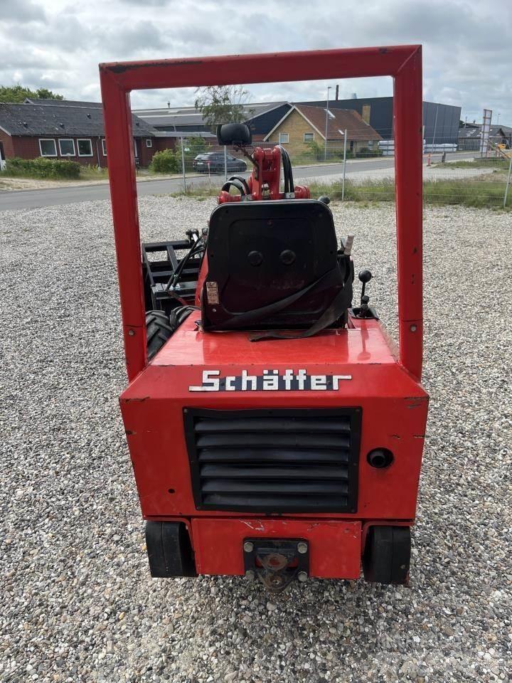 Schäffer 217 小型装载机