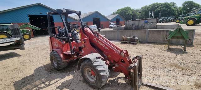 Schäffer 2345T 小型装载机