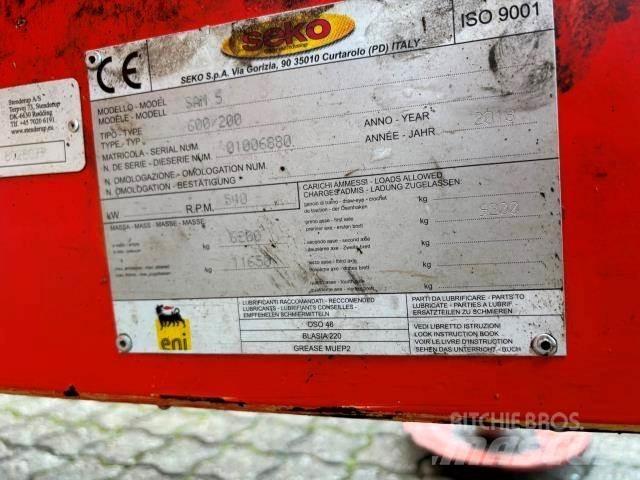 Seko 600/200 青饲料搬运车