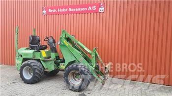 Striegel 300 小型装载机