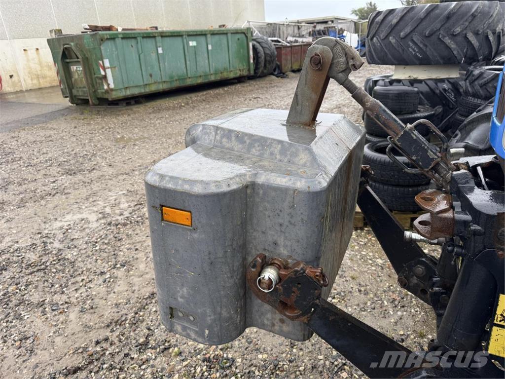  Suer 700 KG 前配重块