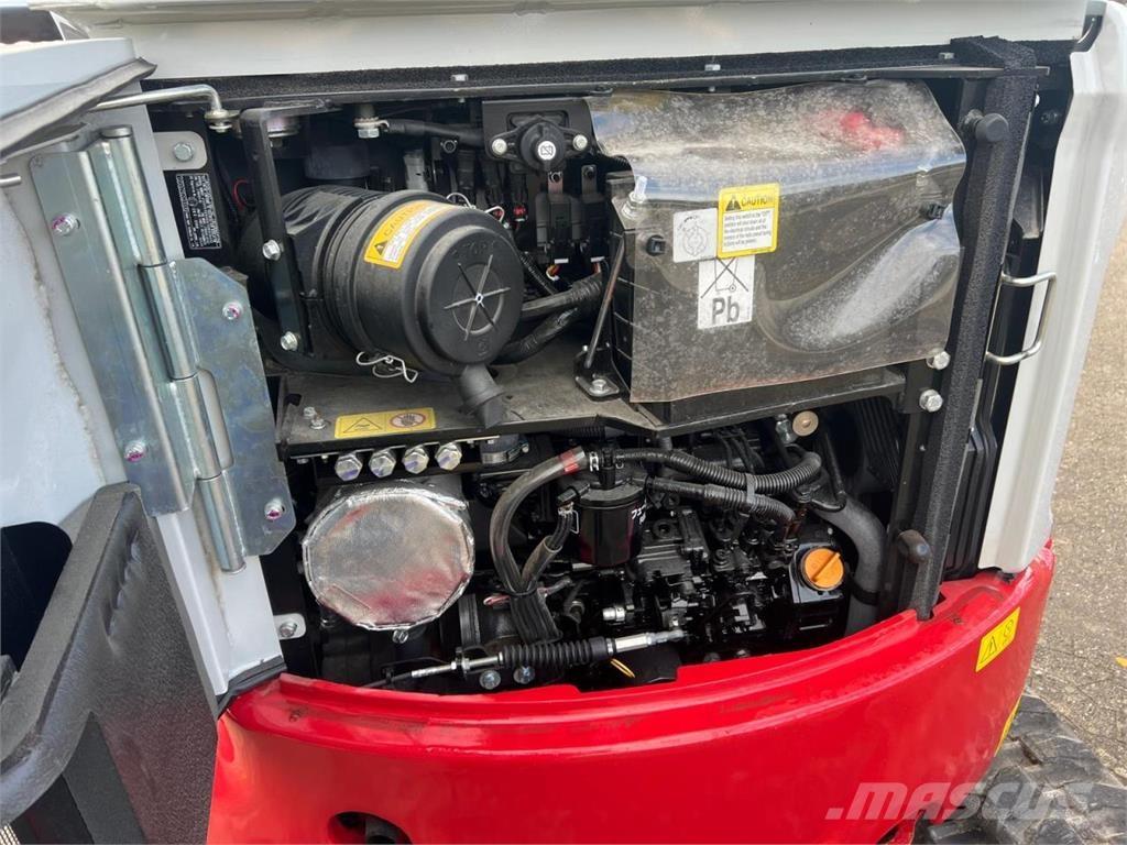 Takeuchi TB325R 小型挖掘机