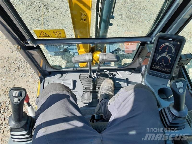 XCMG XE20E 小型挖掘机