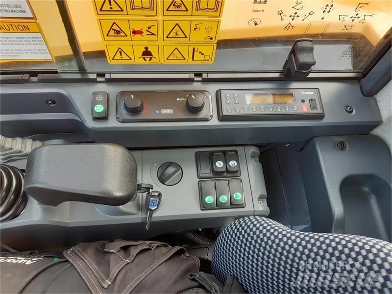 XCMG xe55e 小型挖掘机