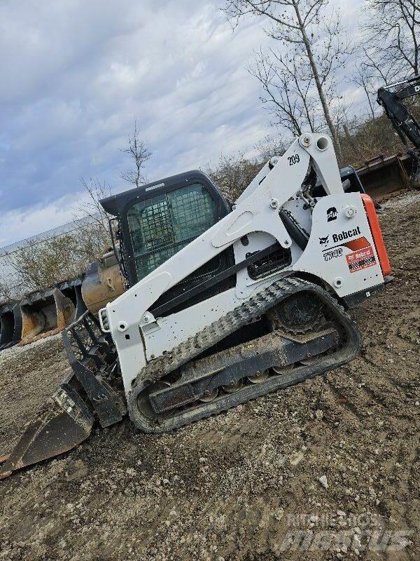 Bobcat T740 小型装载机