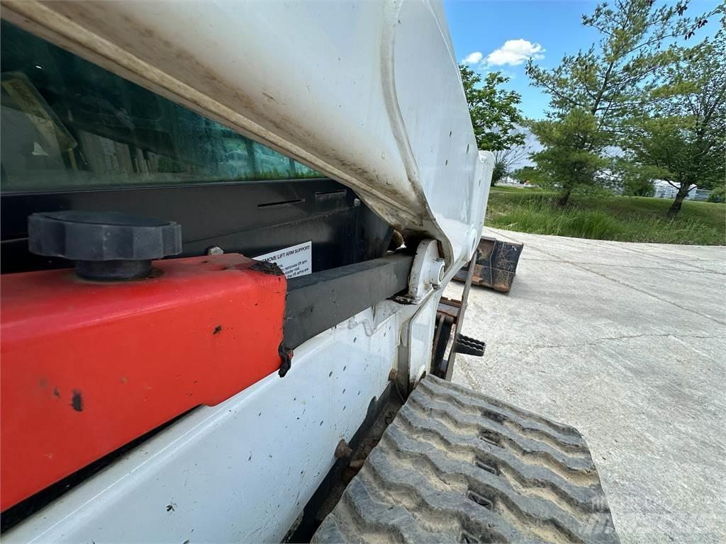 Bobcat T740 小型装载机