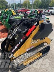 Boxer 600HD 小型装载机