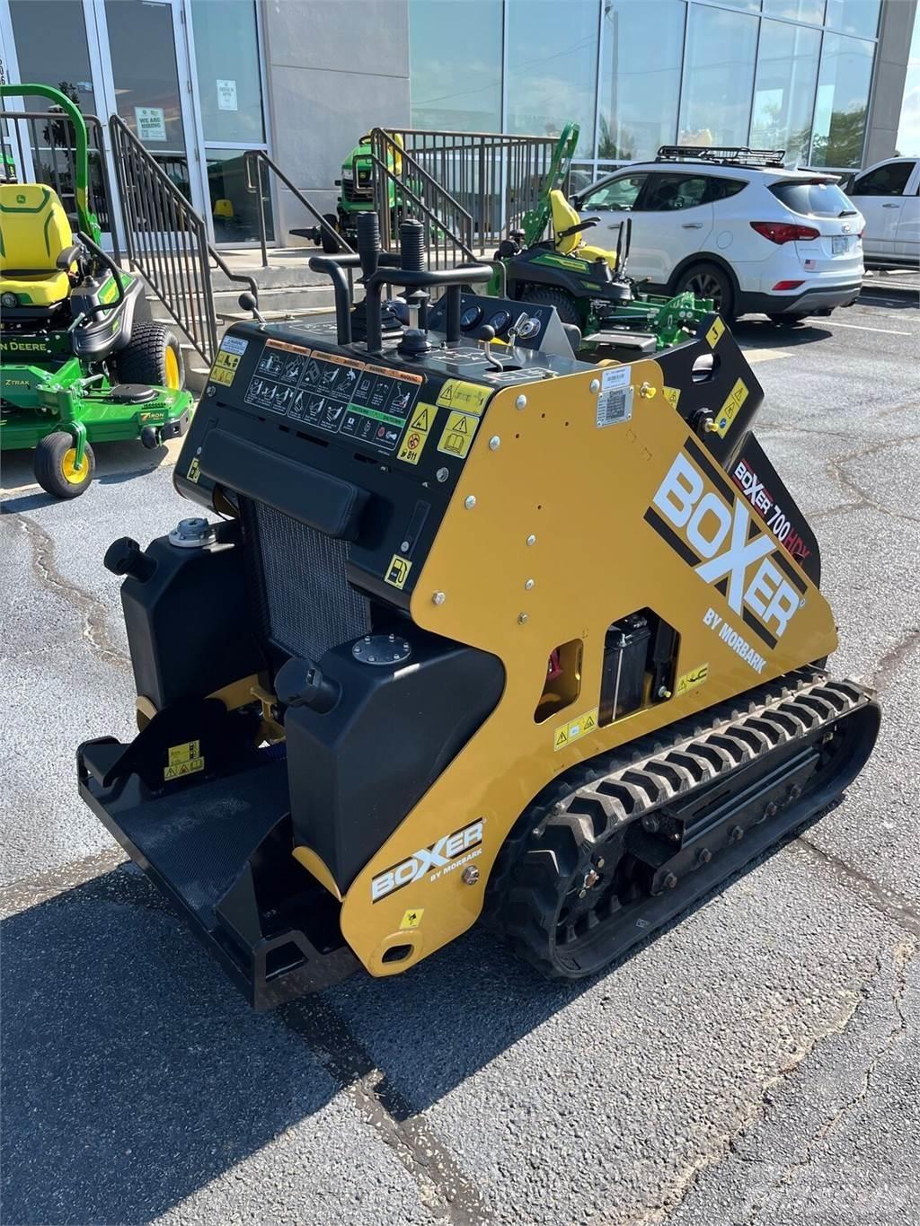 Boxer 700HDX 小型装载机
