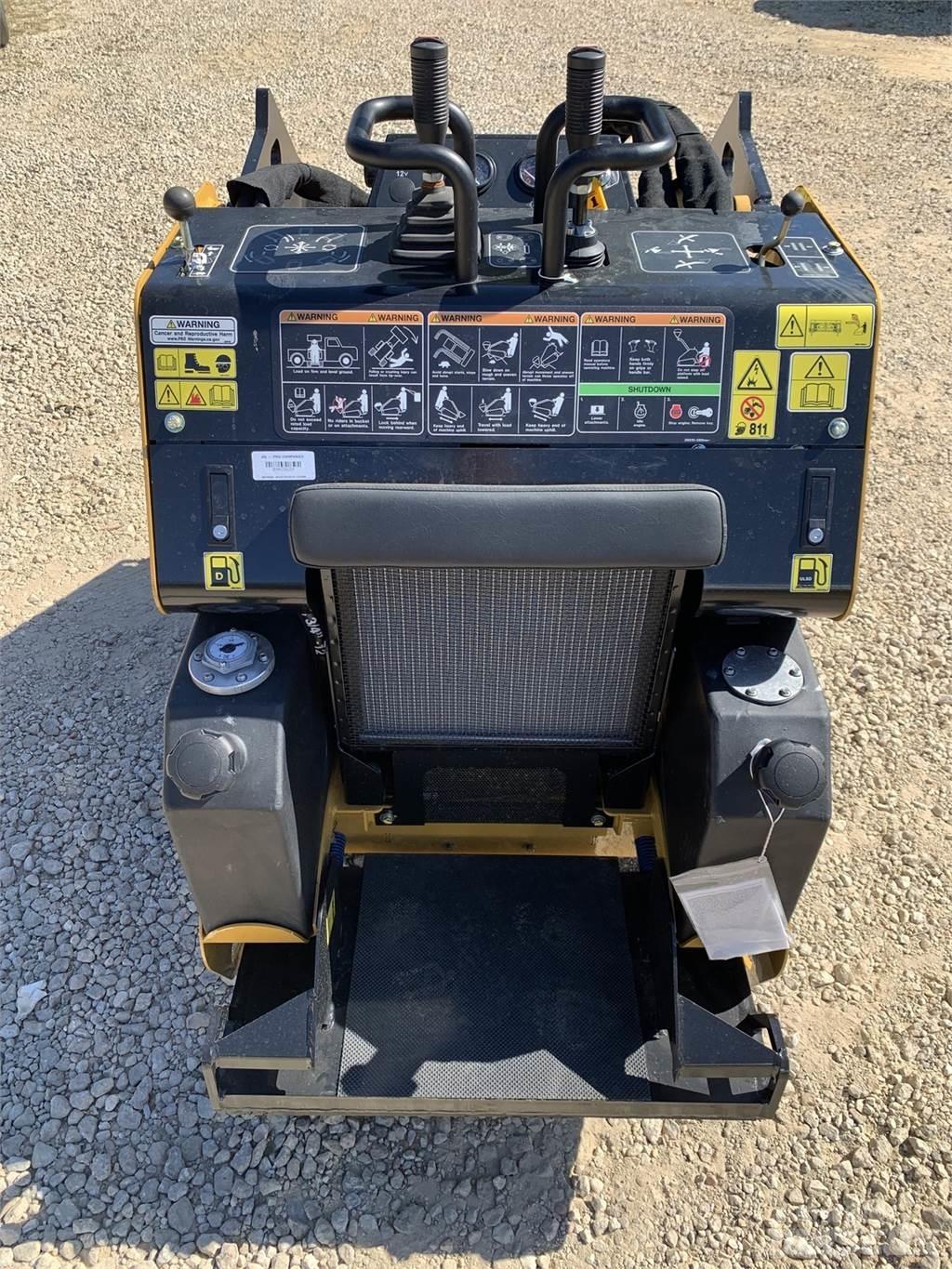 Boxer 700HDX 小型装载机