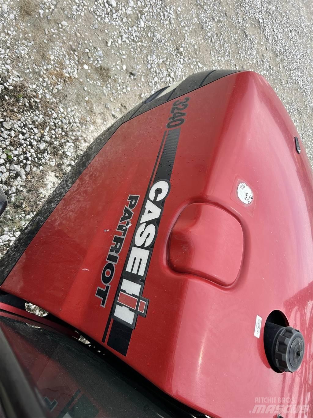 Case IH 3240 牵引式喷雾机