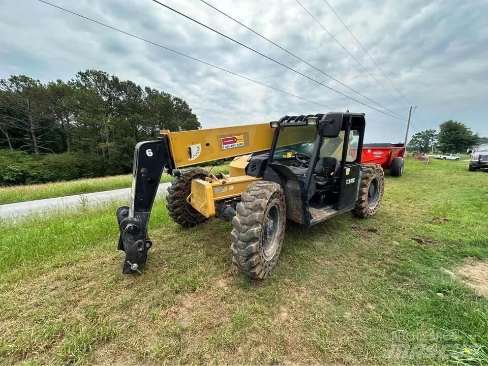 CAT TL642C 伸缩臂叉装车|叉装车